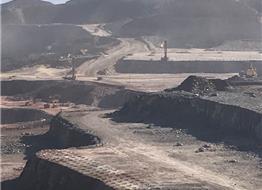 山西袁家村露天铁矿项目部